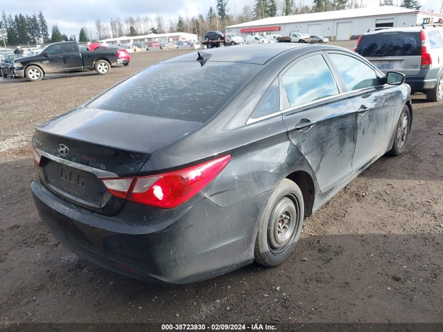 2013 HYUNDAI SONATA GLS VIN: 5NPEB4AC9DH585721