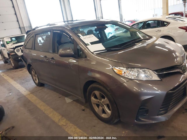 Toyota Sienna Le 8 Passenger 2019 5TDKZ3DC3KS008002 Image 13