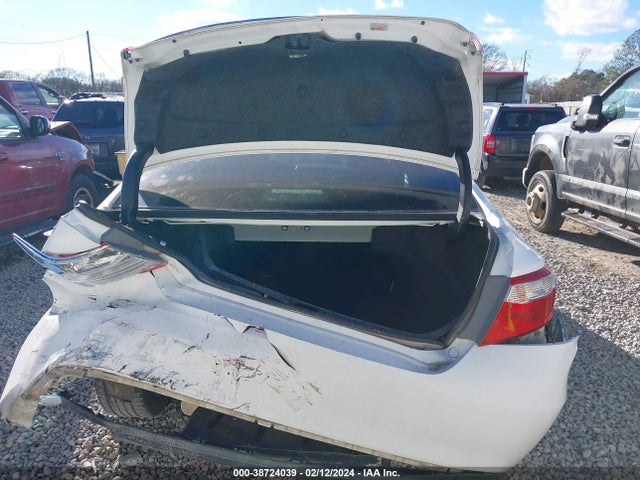2015 TOYOTA CAMRY SE VIN: 4T1BF1FK2FU093641