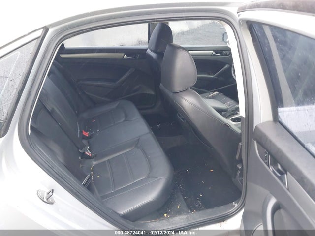 2014 VOLKSWAGEN PASSAT 1.8T SE VIN: 1VWBS7A33EC044002