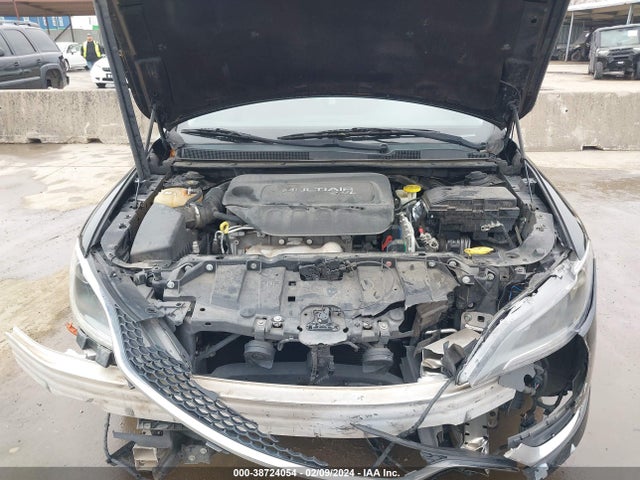 Chrysler 200 Limited 2015 1C3CCCABXFN535729 Image 10
