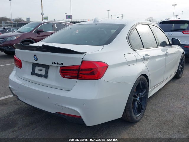 WBA8B3G57JNV01372 BMW 340i