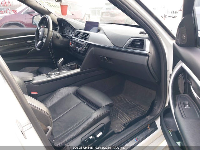WBA8B3G57JNV01372 BMW 340i