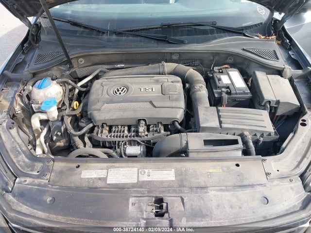 2017 Volkswagen Passat 1.8t Se მანქანა იყიდება აუქციონზე, vin: 1VWBT7A32HC014135, აუქციონის ნომერი: 38724140