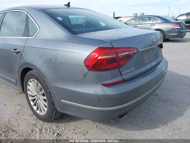 2017 Volkswagen Passat 1.8t Se მანქანა იყიდება აუქციონზე, vin: 1VWBT7A32HC014135, აუქციონის ნომერი: 38724140