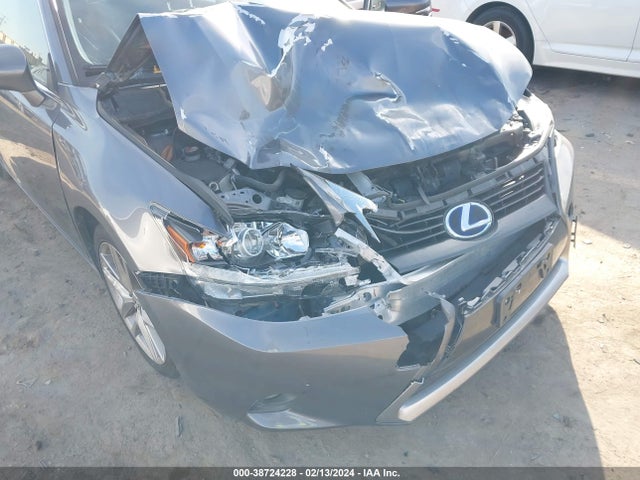 JTHKD5BH5F2249354 Lexus CT 200H