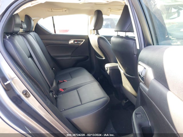 JTHKD5BH5F2249354 Lexus CT 200H