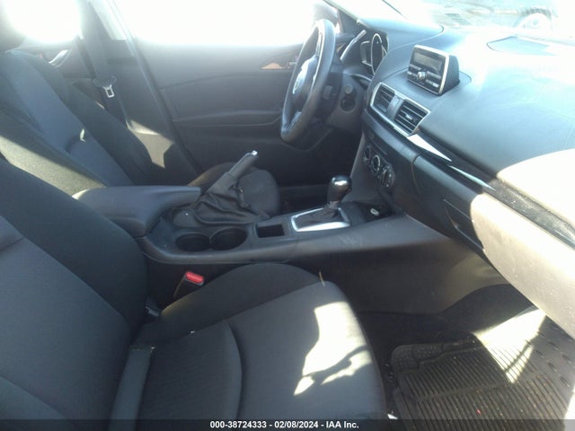 JM1BM1U73E1186502 Mazda Mazda3 I Sport