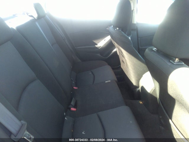 JM1BM1U73E1186502 Mazda Mazda3 I Sport
