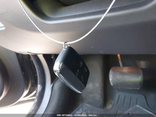 2015 JAGUAR XF SAJWA0FS7FPU57082 Photo 10