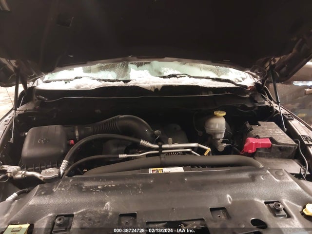 RAM 1500 Laramie  4x4 5'7 Box 2018 1C6RR7NT9JS153336 Image 10