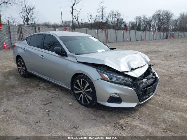 2019 1N4BL4CV2KN321919 main image