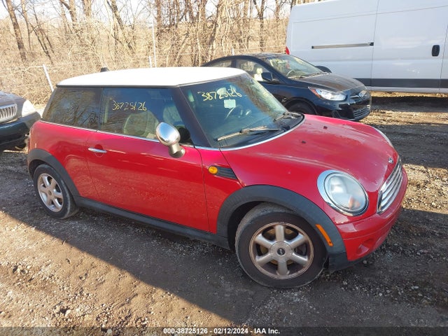 2009 MINI COOPER WMWMF33599TW79719 Photo 0