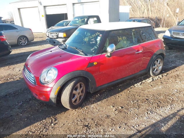 2009 MINI COOPER WMWMF33599TW79719 Photo 1