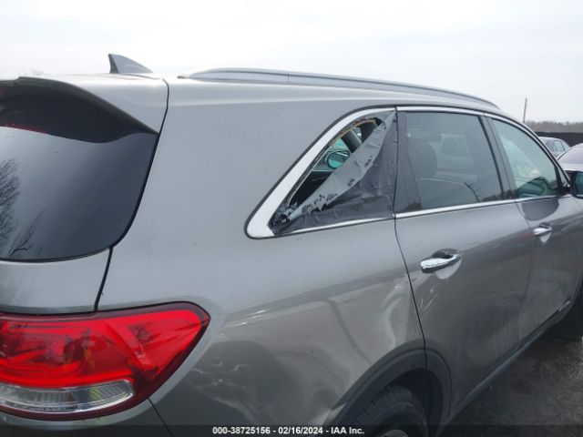 5XYPGDA54JG365580 KIA Sorento 3.3l Lx