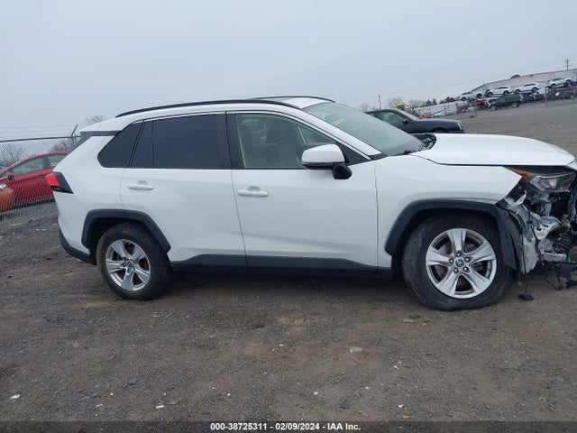 Toyota Rav4 Xle 2019 JTMP1RFV5KD503490 Image 13