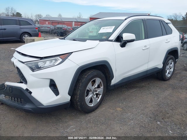 Toyota Rav4 Xle 2019 JTMP1RFV5KD503490 Image 2