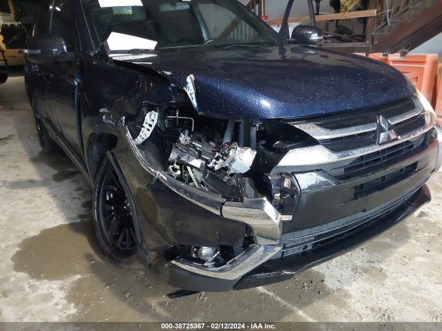 Mitsubishi Outlander Le 2018 JA4AD3A34JZ030841 Image 6