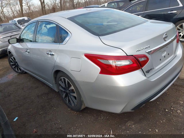 Nissan Altima 2.5 Sv 2018 1N4AL3AP8JC124838 Image 3