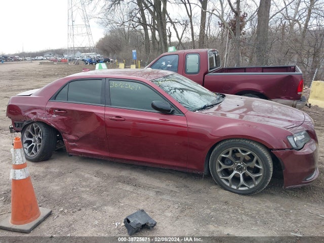 Chrysler 300 Touring 2018 2C3CCAAG4JH152628 Image 13