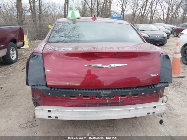 Chrysler 300 Touring 2018 2C3CCAAG4JH152628 Image 16
