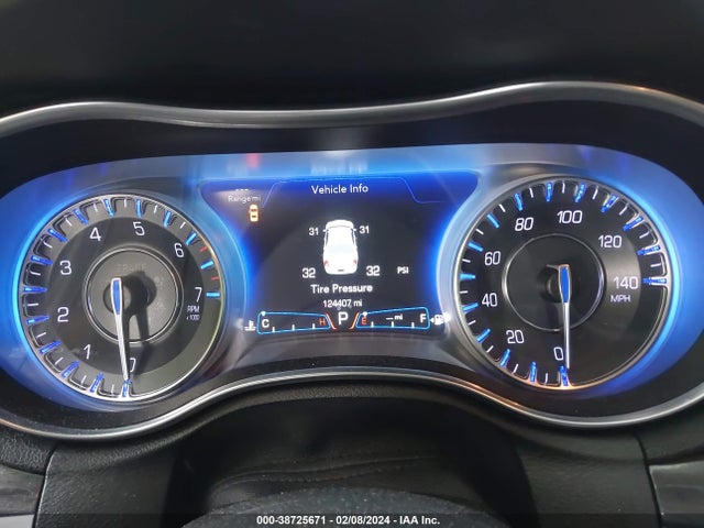 Chrysler 300 Touring 2018 2C3CCAAG4JH152628 Image 7
