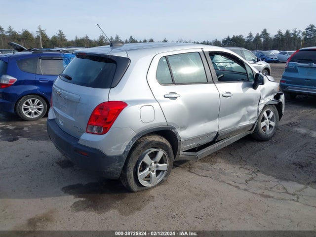 Chevrolet Trax 1ls 2016 3GNCJNSB0GL258822 Image 4