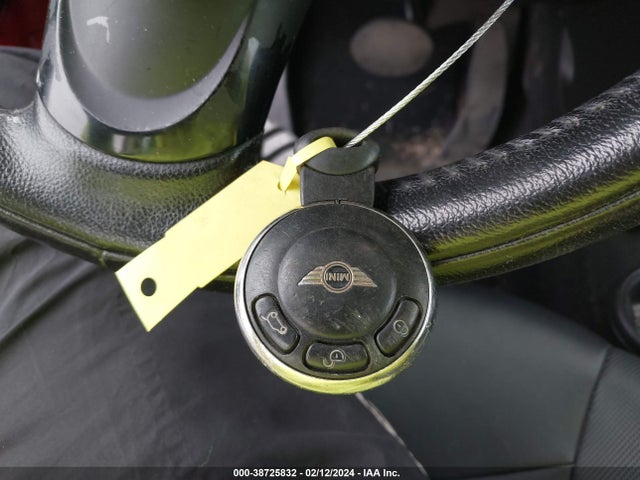 2011 MINI COOPER CLUBMAN WMWZF3C54BT187725 Photo 10