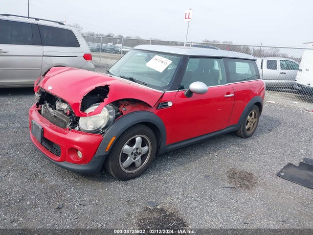 2011 MINI COOPER CLUBMAN WMWZF3C54BT187725 Photo 1