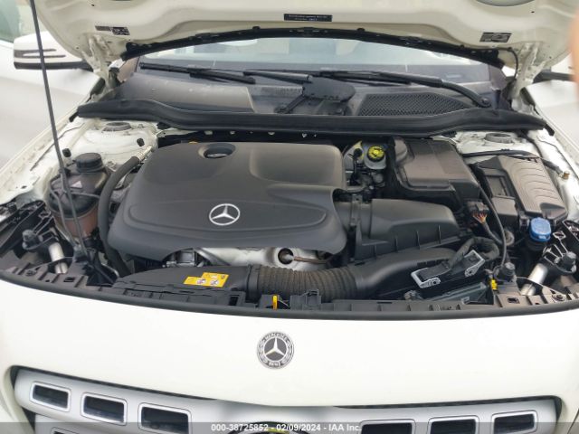 WDCTG4EB7JJ411122 Mercedes-Benz GLA 250