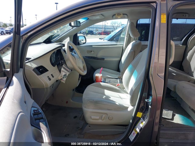 2013 TOYOTA SIENNA LE V6 8 PASSENGER VIN: 5TDKK3DC9DS333678