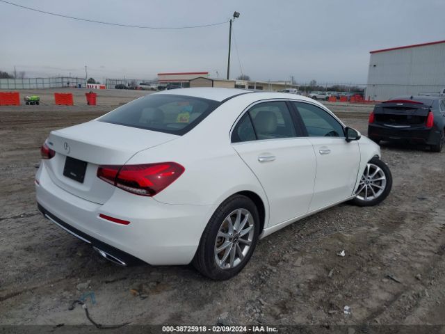 W1K3G4EB5MJ275508 Mercedes-Benz A 220