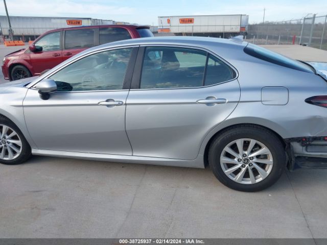 4T1C11AK1MU453909 Toyota CAMRY LE