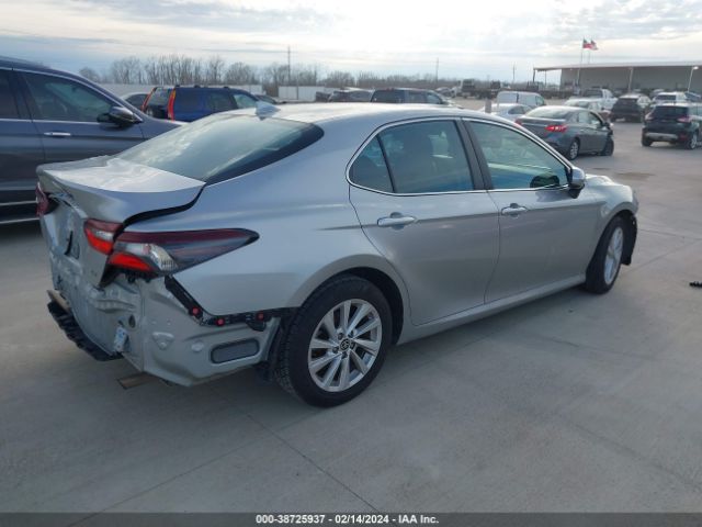4T1C11AK1MU453909 Toyota CAMRY LE