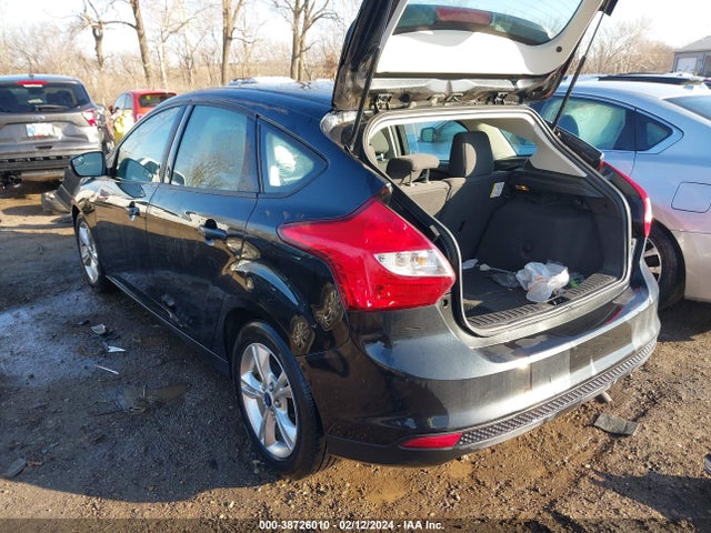 Ford FOCUS SE 2014 1FADP3K24EL200520 Image 3