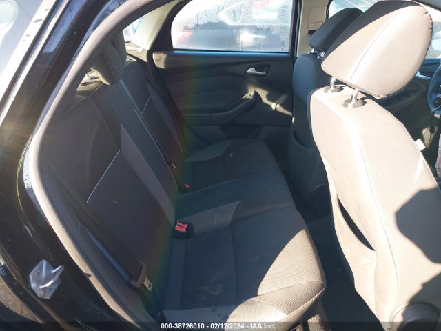 Ford FOCUS SE 2014 1FADP3K24EL200520 Image 8