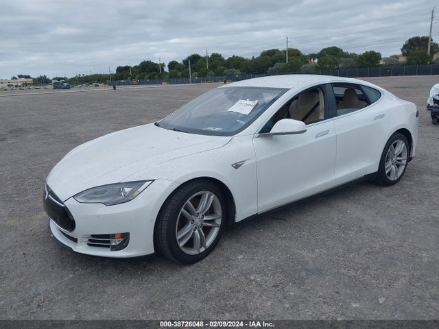 Tesla MODEL S 2016 5YJSA1E27GF128205 Image 2