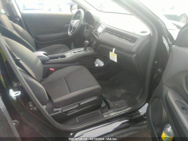 3CZRU6H30NM766032 Honda Hr-v Awd Lx