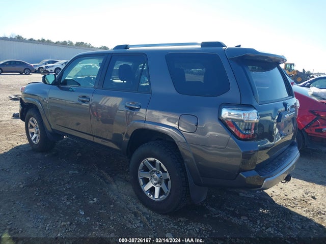 Toyota 4runner Trail 2014 JTEBU5JR1E5167951 Image 3