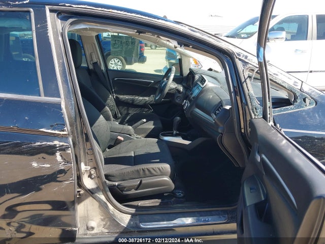 Honda FIT LX 2019 3HGGK5H44KM714714 Image 5