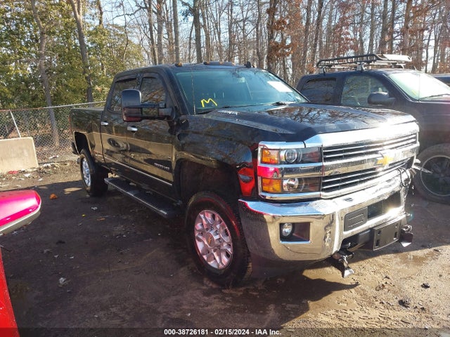2015 1GC1KWE87FF134915 main image