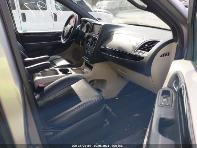 2C4RDGCG4GR266439 Dodge Grand Caravan Sxt