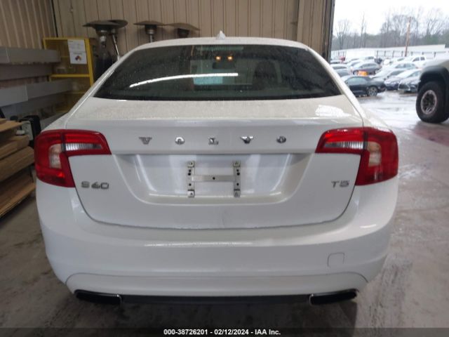 YV126MFB9F2316267 Volvo S60 T5 Premier