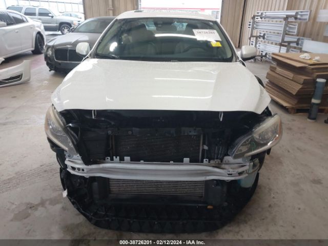 YV126MFB9F2316267 Volvo S60 T5 Premier