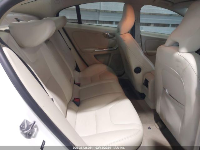 YV126MFB9F2316267 Volvo S60 T5 Premier