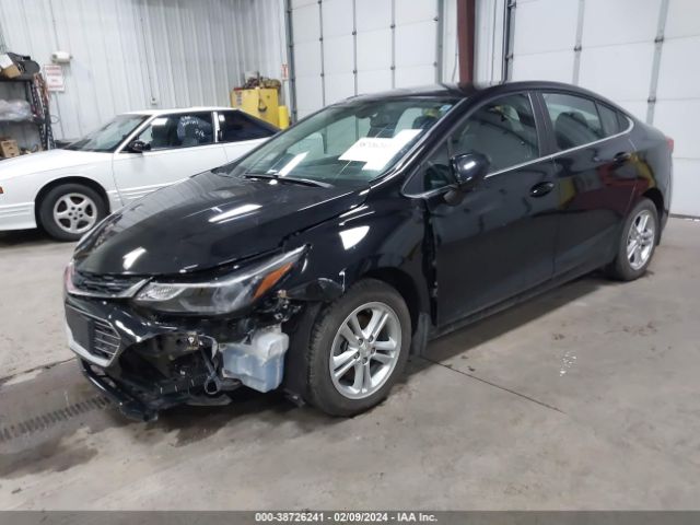 Chevrolet Cruze Lt Auto 2018 1G1BE5SM5J7171643 Image 2