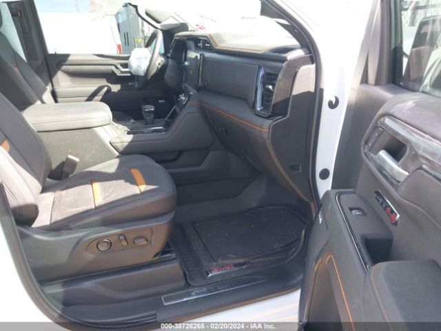 1GTUUEE82PZ302204 GMC Sierra 1500 4wd  Short Box At4