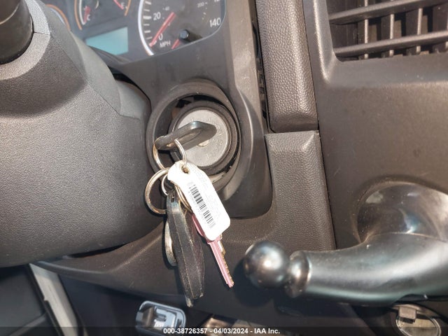 Nissan TITAN SV 2014 1N6BA0ED7EN508989 Image 11