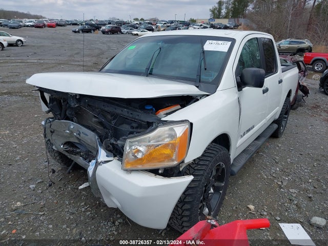 Nissan TITAN SV 2014 1N6BA0ED7EN508989 Image 2