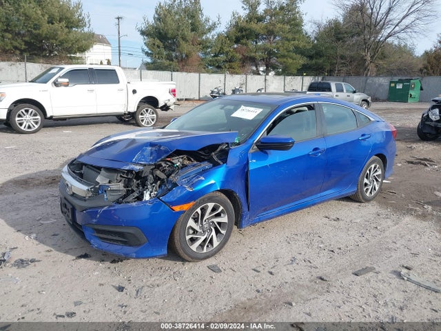 Honda CIVIC EX 2018 2HGFC2F79JH581739 Image 2
